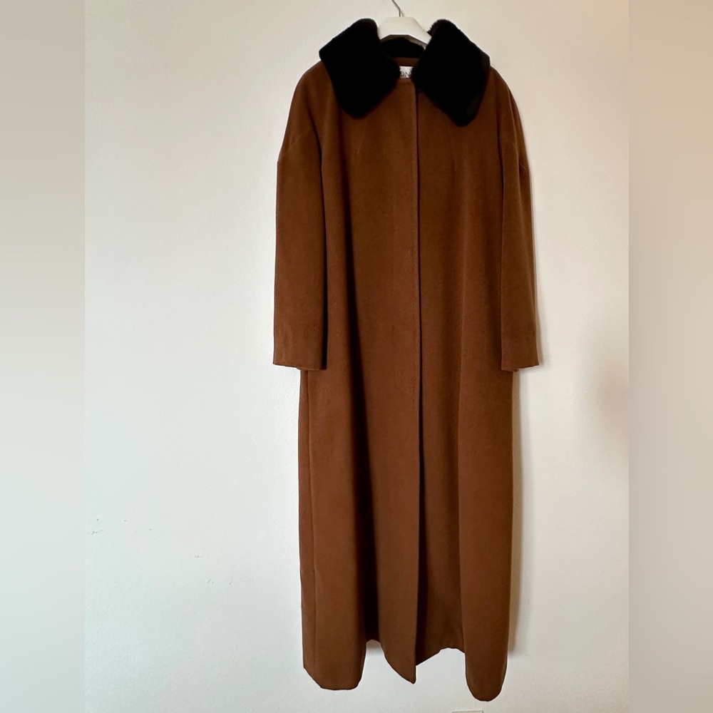 Vintage Mondi Brown Trench Coat with Black Collar